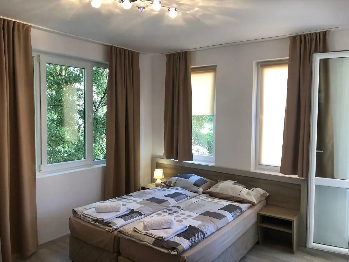Apartment Perushtiza 2 Μπουργκάς